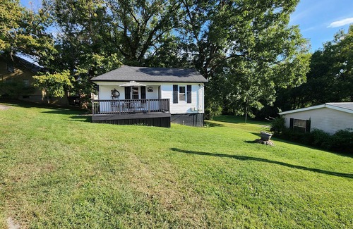 Burkesville Cottage | Charming cottage in pleasant Burkesville
