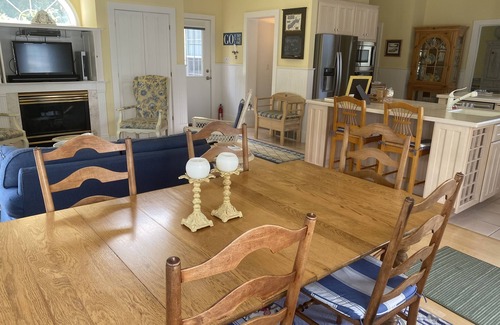 Green Lake Cottage | Charming Cottage Two Blocks from Downtown