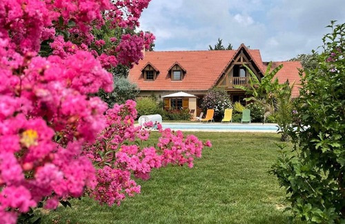 Lurcy-Levis Cottage | Charming Cottage with Private Pool and Garden - 7 People