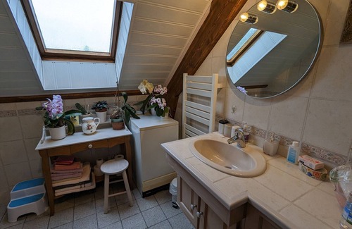 Vannes-sur-Cosson Bed & Breakfast | Charming Country Retreat with Cozy Rooms in Scenic Sologne