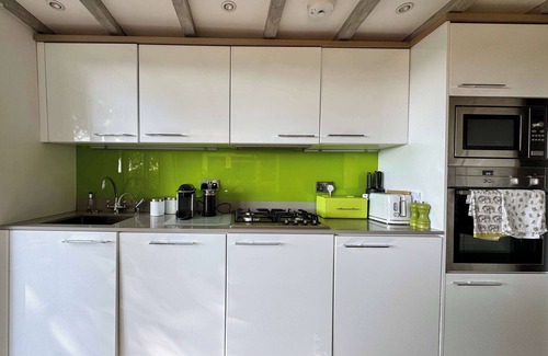 Macclesfield House | Charming Countryside Cottage Retreat