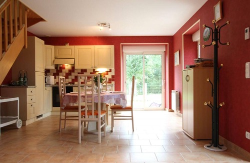 Fleury Cottage | Charming Countryside Cottage, Private, 1 BR, WiFi, Garden, BBQ, Near Friendly Farm Animals