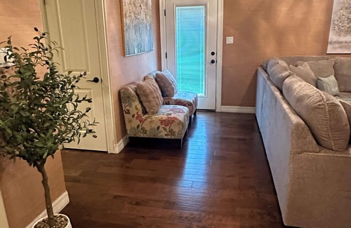 Olmito House | Charming & Cozy 4-bedroom Home n