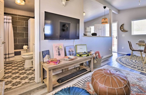 Yucca Valley Cottage | Charming Desert Cottage: 11 Mi to Joshua Tree