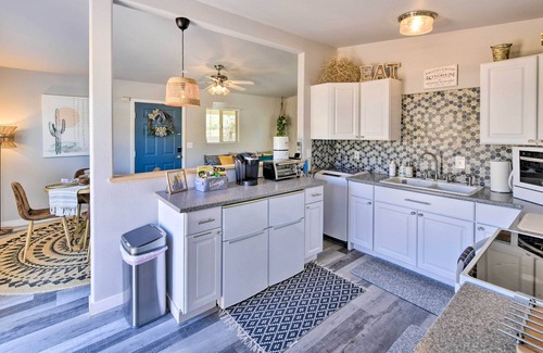 Yucca Valley Cottage | Charming Desert Cottage: 11 Mi to Joshua Tree