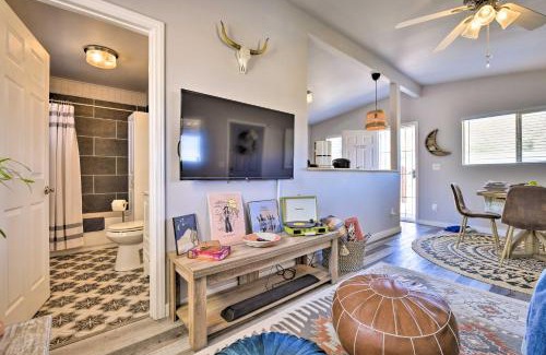 Yucca Valley House | Charming Desert Cottage 11 Mi to Joshua Tree