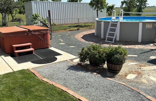 Marysville House | Charming Dome house in delightful Marysville, California with WiFi and AC