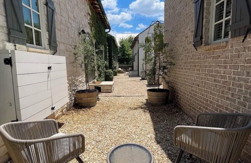 Fayetteville House | Charming European Micro Home Located in the Town of Trilith