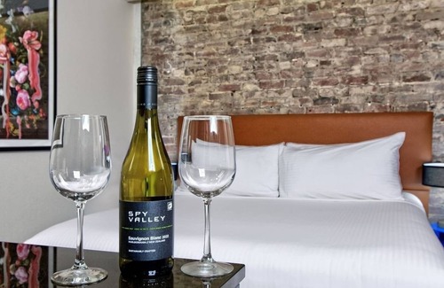 South Beach Hotel | Charming European-Style Suite by Embarcadero, Near Dining & BART