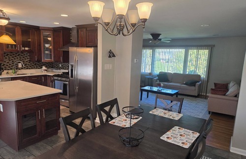 Colesville House | Charming family friendly 3-bedroom house in Silver Spring, MD