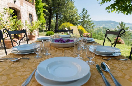 Coldellanoce House | CHARMING FARMHOUSE IN THE MARCHIGIAN HILLS