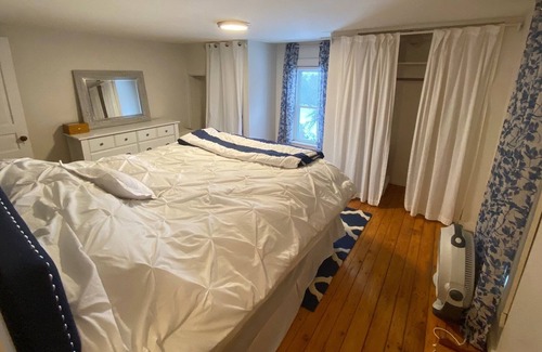 South Hero House | Charming Farmhouse with pond & views on 11+ acres. Trails & Sledding hill