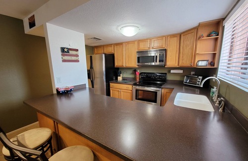 Tucson Condo | Charming First Floor with Mountain Views and across from Community Amenities