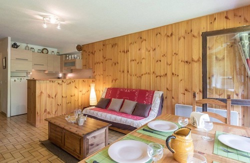 Monetier-les-Bains Apartment | Charming 3-room apt for 6 with parking, near slopes and center