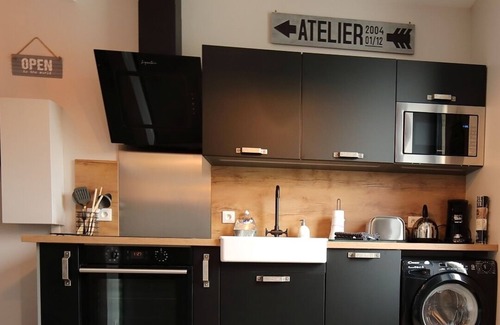Port-en-Bessin-Huppain Apartment | Charming 4 * apartment with harbor and sea views Normandy landing beaches