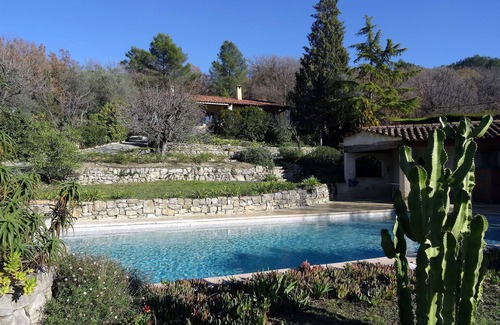 Chateauneuf-Grasse House | charming, full exposure, full calm, beautiful Provencal view & pool