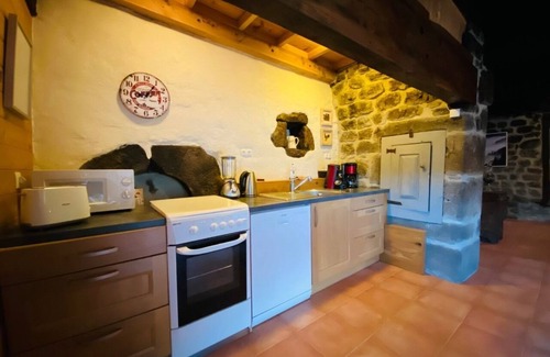 Nozieres House | Charming Gîte "La 1670" in a renovated 17th century hamlet