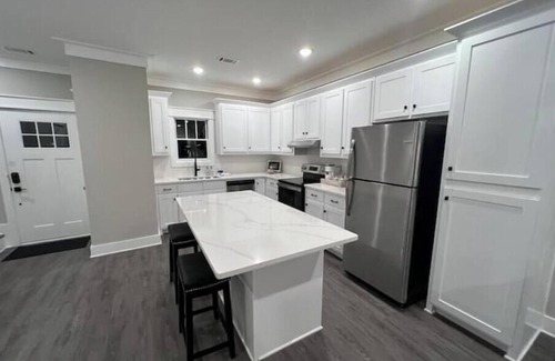 Gainesville House | Charming Gainesville Townhome 2