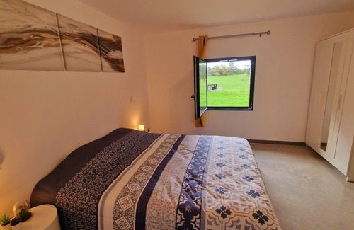 Montauban House | Charming gîte in the Montalbannes countryside.