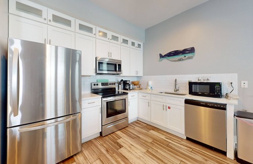 Gulf Shores House | Charming Gulfview home with pool, free WiFi, central AC, & covered balcony