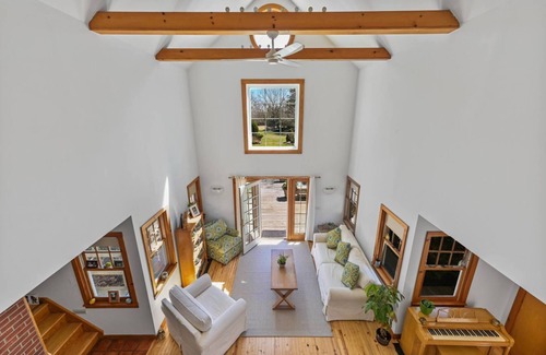Eastport House | Charming Hamptons Vacation Home awaits