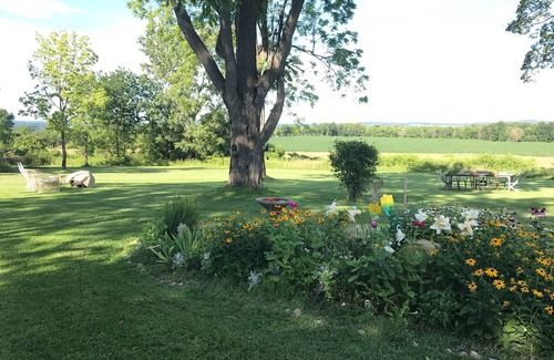Town of Richmond House | Charming Historic Home In The Finger Lakes Countryside - Reed Homestead