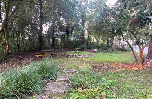 Governor's Walk Apartment | Charming Historic Midtown Apartment