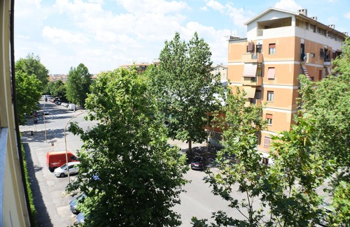 Cinecitta Apartment | Charming Holiday Haven Near Metro - Casa Vacanze Donna Lavinia a Cinecittà