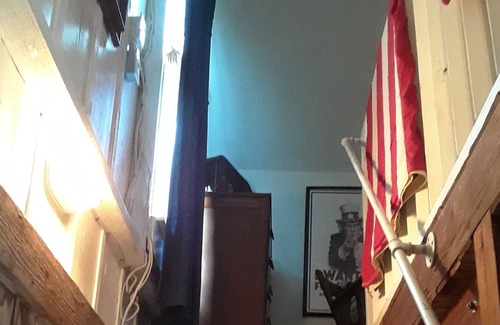 Long Mott House | Charming home 2 blocks from waterfront