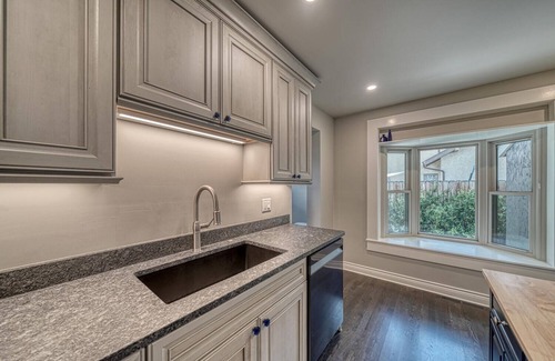 Salida House | Charming home in Downtown Salida on D st! Newly remodeled!