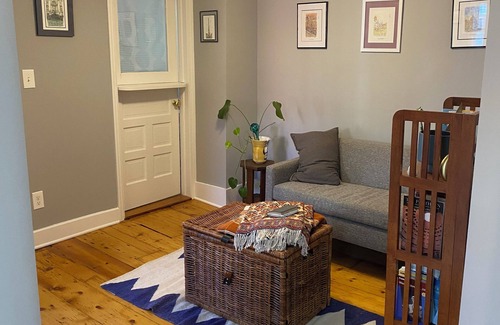 Schenectady House | Charming home in the heart of the Stockade