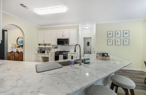 Lawrenceville House | Charming Home in Lawrenceville