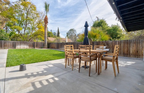 South Redlands House | Charming home just minutes from downtown Redlands