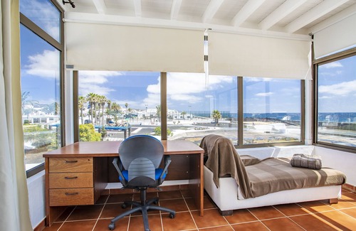 Los Cocoteros House | Charming Home on the Coast with Wi-Fi, Terrace and Gorgeous Views ; Pets Allowed