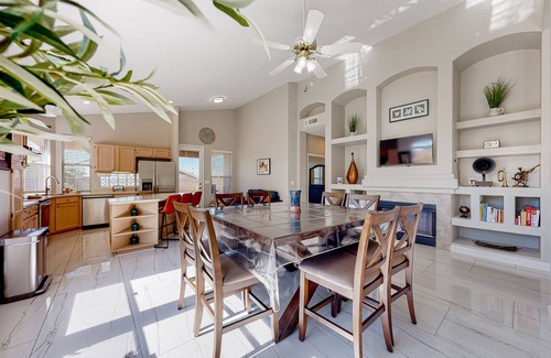 Ahwatukee Foothills House | Charming home with enclosed yard, putting green, firepit, & mountain views