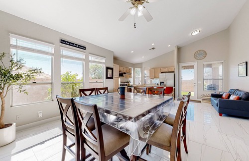 Ahwatukee Foothills House | Charming home with enclosed yard, putting green, firepit, & mountain views