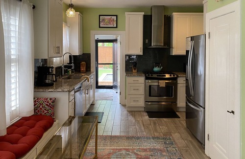 Woodlawn Lake House | Charming home with pool, enclosed yard, patio & great Woodlawn Lake location