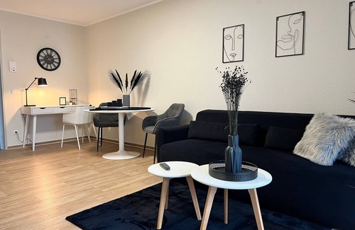 Weyhausen Apartment | Charming Homes - Studio 16