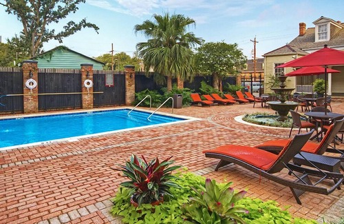 Faubourg Lafayette Resort | Charming Hotel in the Beautiful Garden District