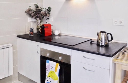 Cubelles Cottage | Charming house 3 blocks from the beach and 45 from Barcelona. vilanovaapartments