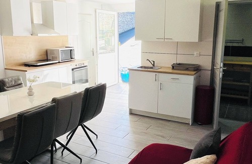 Coutances House | Charming house in Coutances with heated pool, up to 8 coucharges