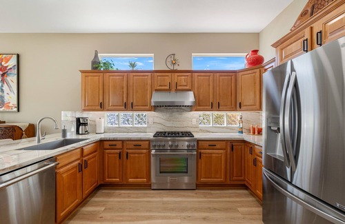 Desert Palms House | Charming house in Sun City Palm Desert with AC, WiFi, fitness room