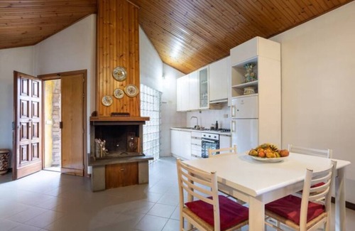 Perugia House | Charming House, private Garden and Parking, 5 minutes to Perugia centrum!