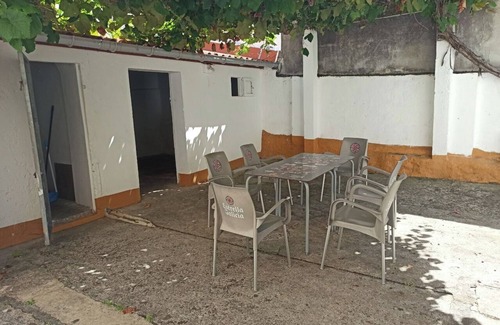 Mino House | Charming house with first floor, second floor and patio. With the beach 300 meters away