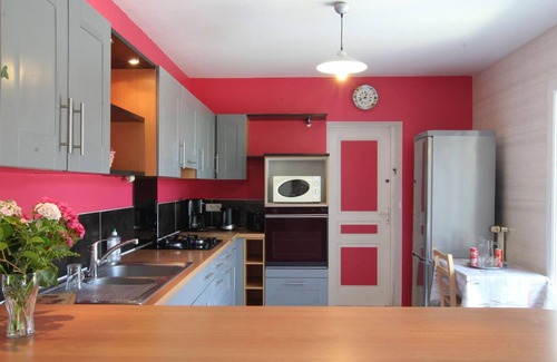 Boucey Cottage | Charming House with Heated Pool Near Mont-Saint-Michel