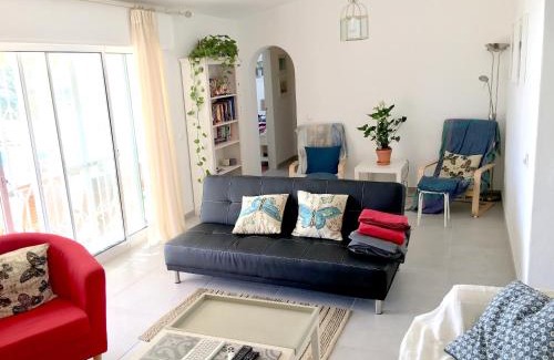 Quinta das Raposeiras House | Charming House with Pool in Faro