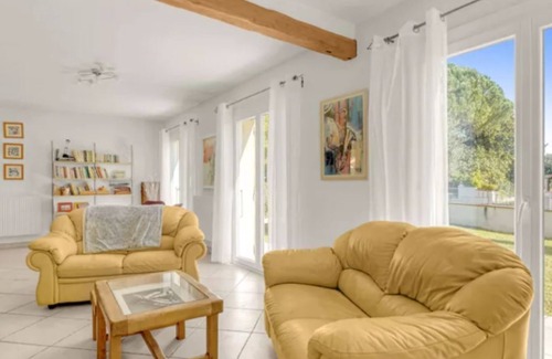 Roquettes Villa | Charming house with swimming pool. 2 minutes away: Toulouse Mer Pyrénées Océan ring road