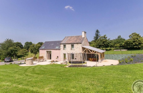 Gouvets Cottage | Charming House with Trampoline, Garden, Near Hiking Trails, Sleeps Up to 10