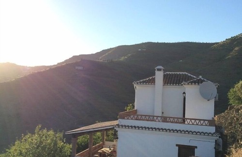 Itrabo House | Charming house with unbeatable views of Almunecar