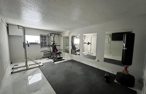 Lafayette Apartment | Charming King Studio Suite in Lafayette with High-Speed WiFi & More!